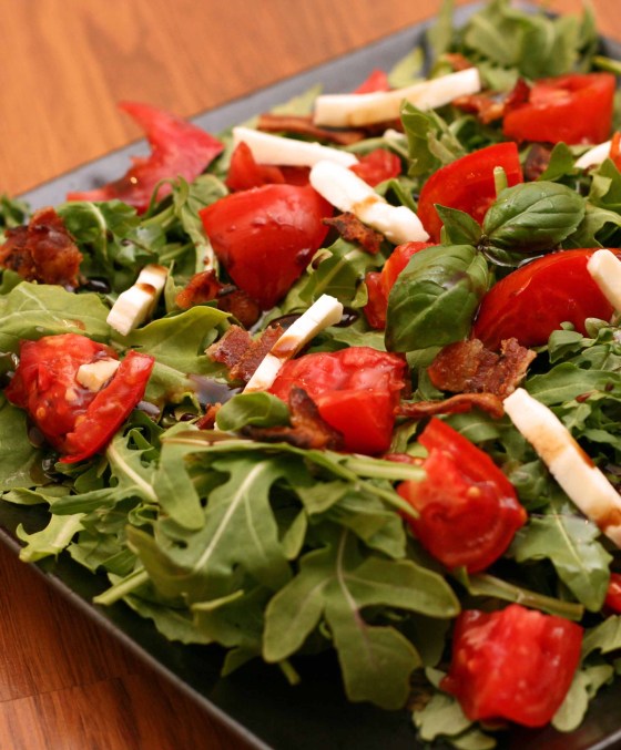 arugula_mozzarella_bacon_tomato_salad_3