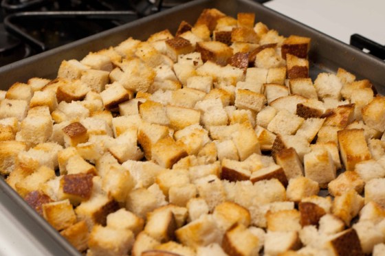 Homemade-Croutons-2