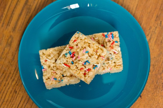 Cake-Batter-Rice-Krispie-Treats